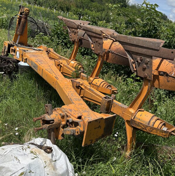 Plug huard 475